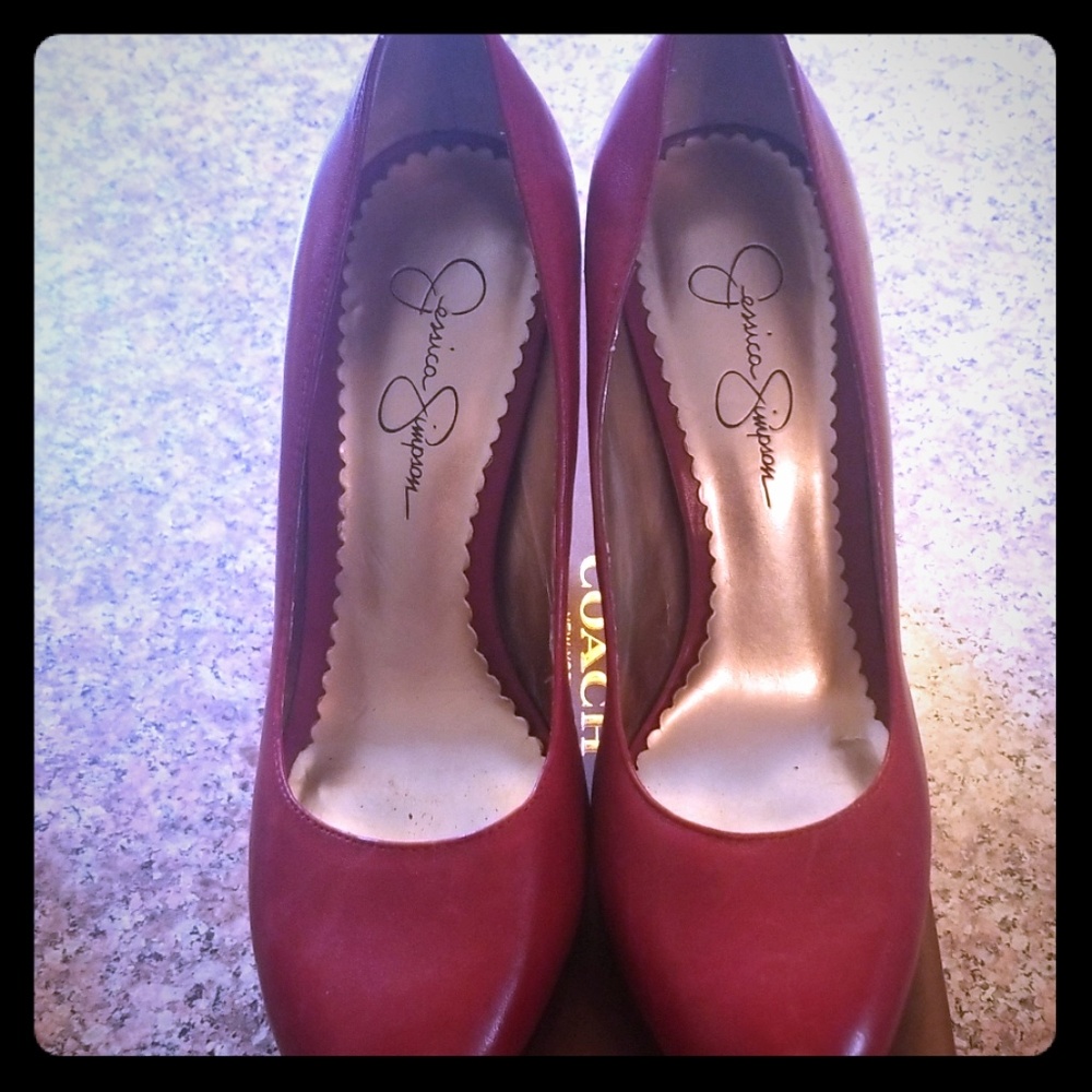 Jessica Simpson red heels size 8